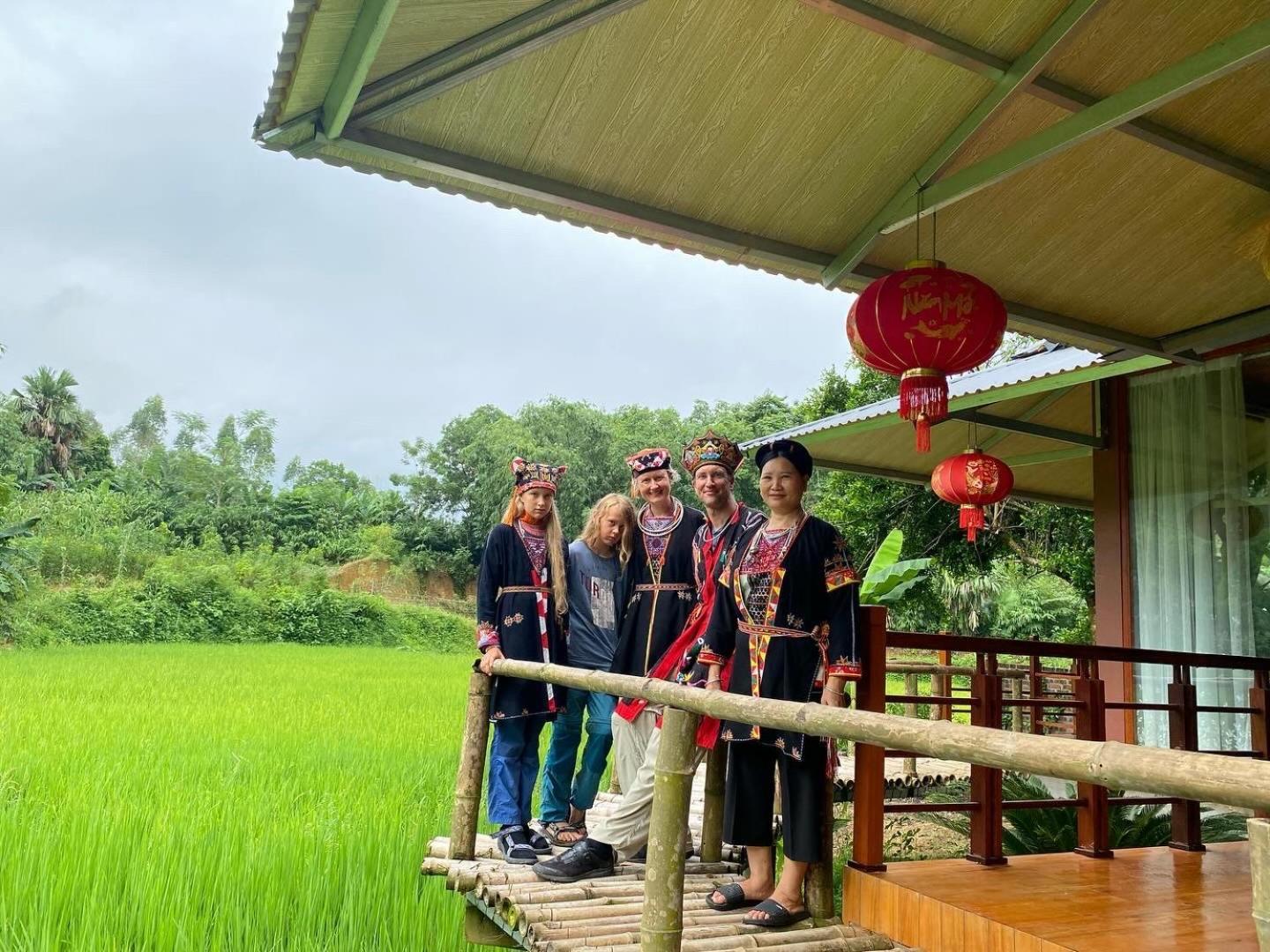 วูลิญ แฟมิลี-โฮมสเตย์ Yen Binh ภายนอก รูปภาพ
